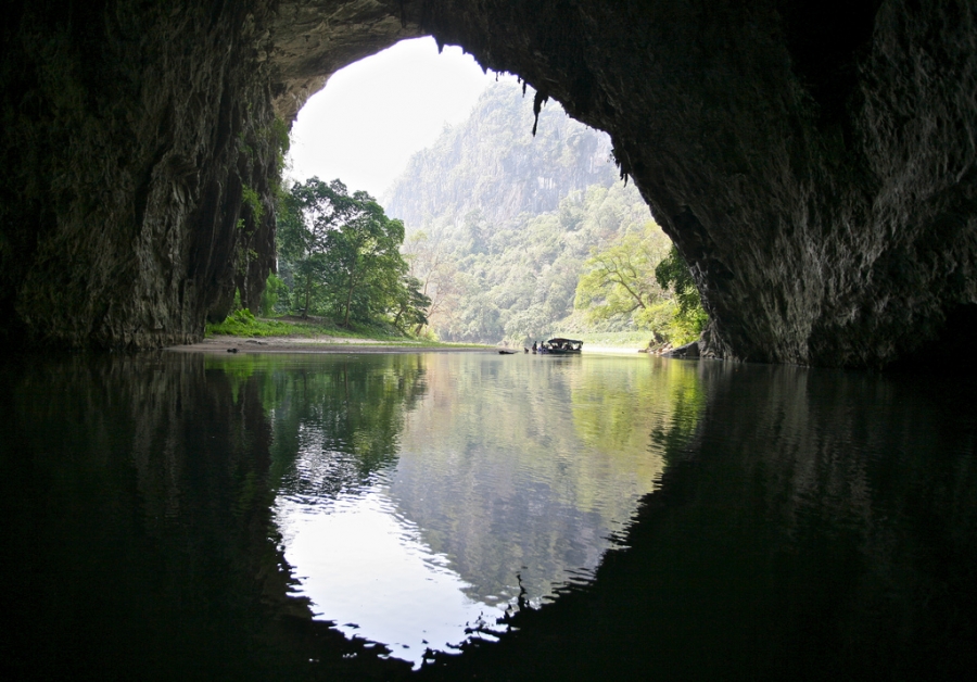 Wild caves. Джерудонг-парк.